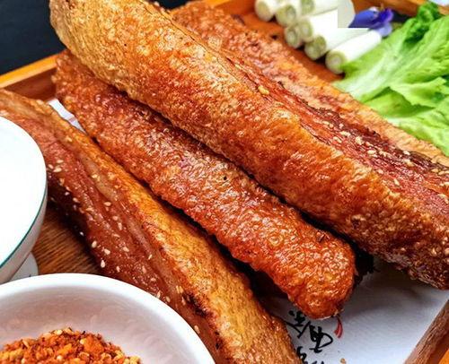 瓜家人吃脆皮烤肉,美味瞬间点燃夏日热情