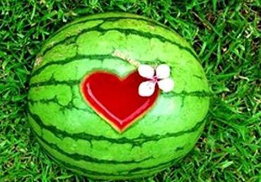 梦见吃瓜有点酸,酸味瓜果背后的神秘寓意