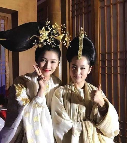 汉服博主吃瓜,揭秘网络红人的幕后故事